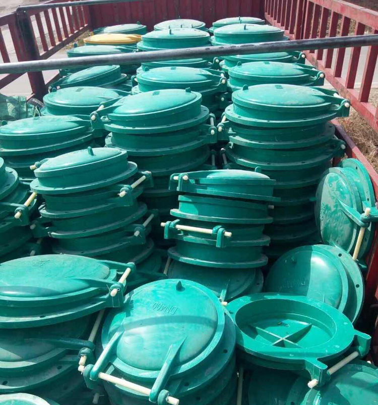 Fiberglass Round Flap Gate